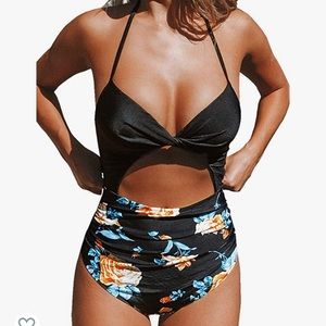 NWT CUPSHE Women's One Piece Swimsuit Cutout Halter Lace Up Twist Bathing Suit